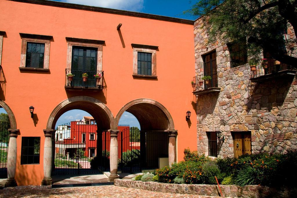 Acuarela Suites Альенде Экстерьер фото