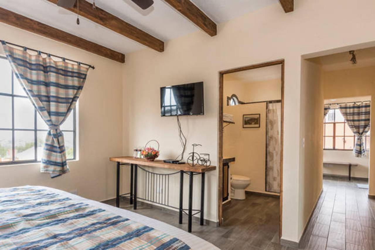 Acuarela Suites Альенде Экстерьер фото